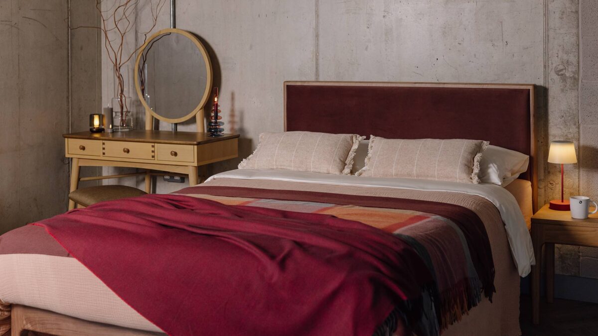 Crimson & Charcoal Soft Lambswool Throw - Image 2
