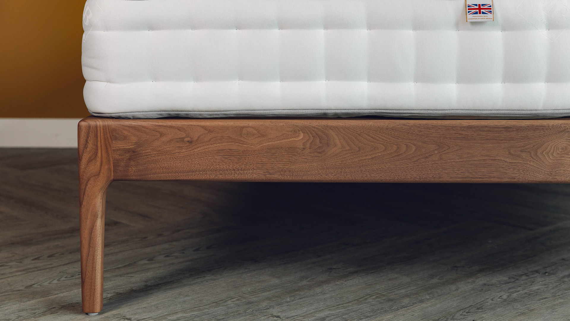 Tuft and needle solid walnut bed discount