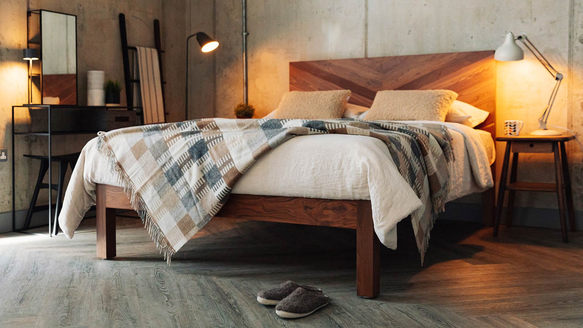 solid wood bed bases