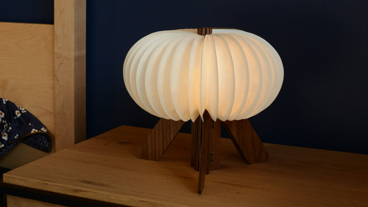 walnut lamp R design warm light 3Q