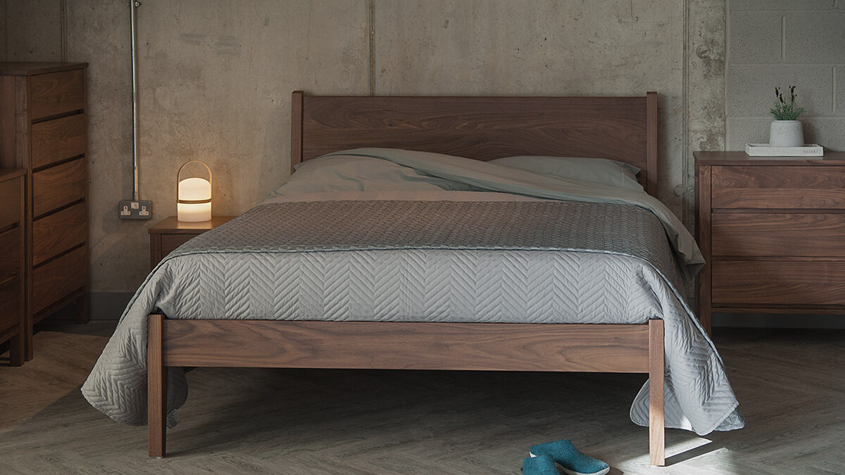 Zanskar classic wooden bed in solid walnut