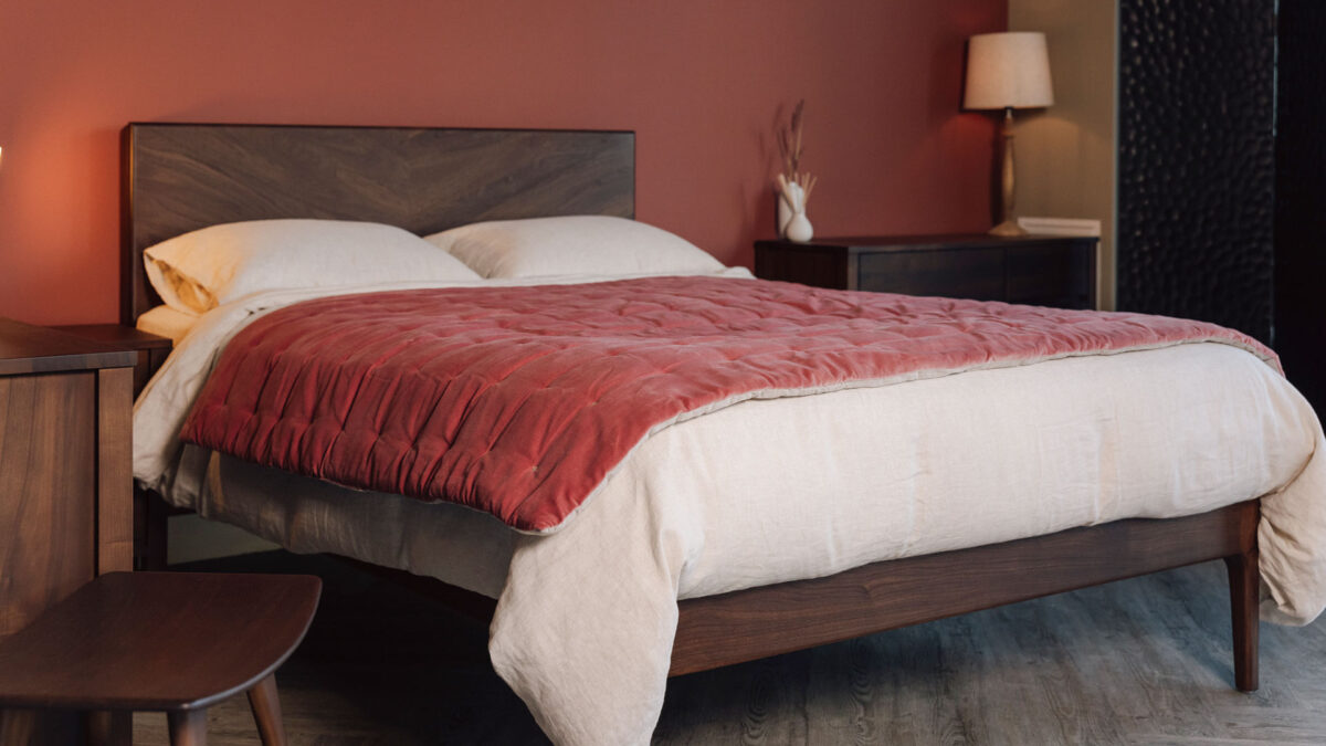 Velvet Reversible Quilt - Vintage Rose - Image 2