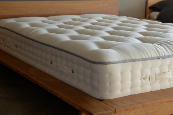 luxury sprung mattress side view Westgate 4000