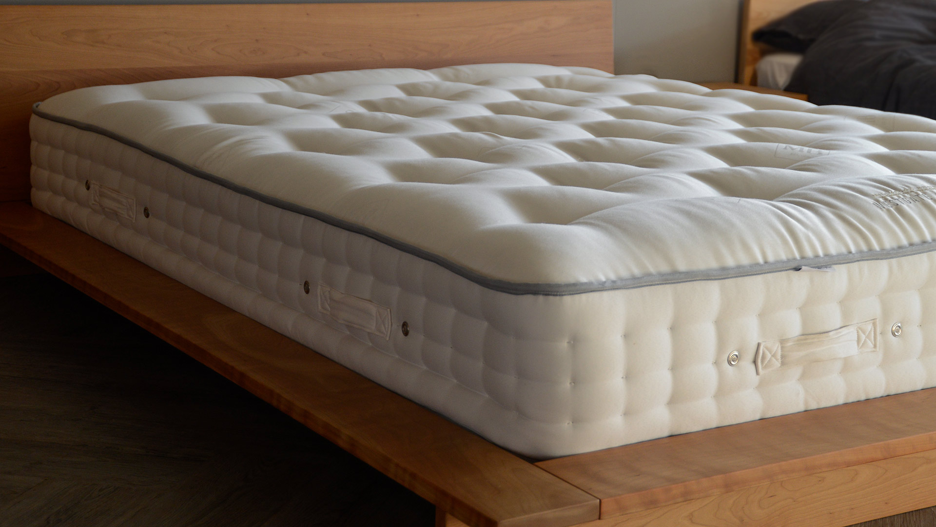 luxury sprung mattress side view Westgate 4000