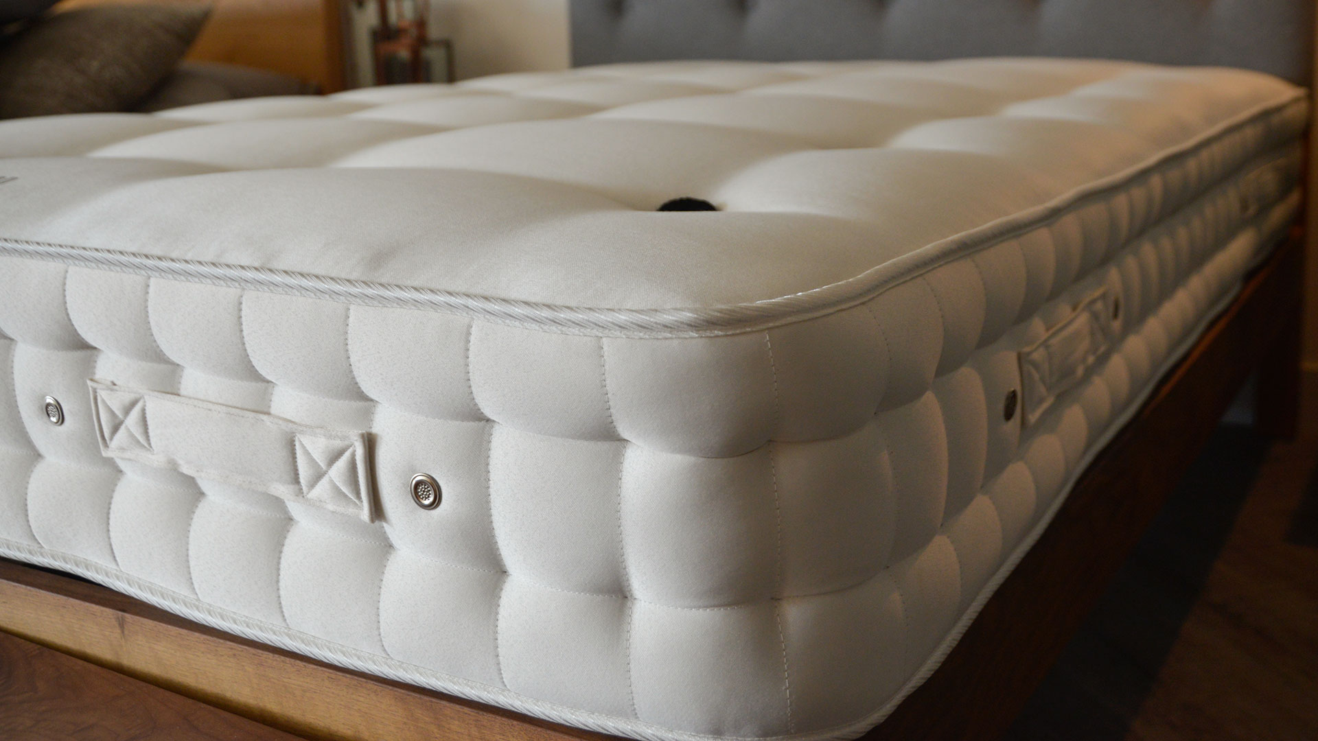 mattresses for profile beds