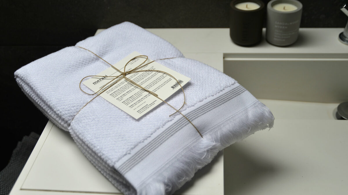 white and grey meraki towels