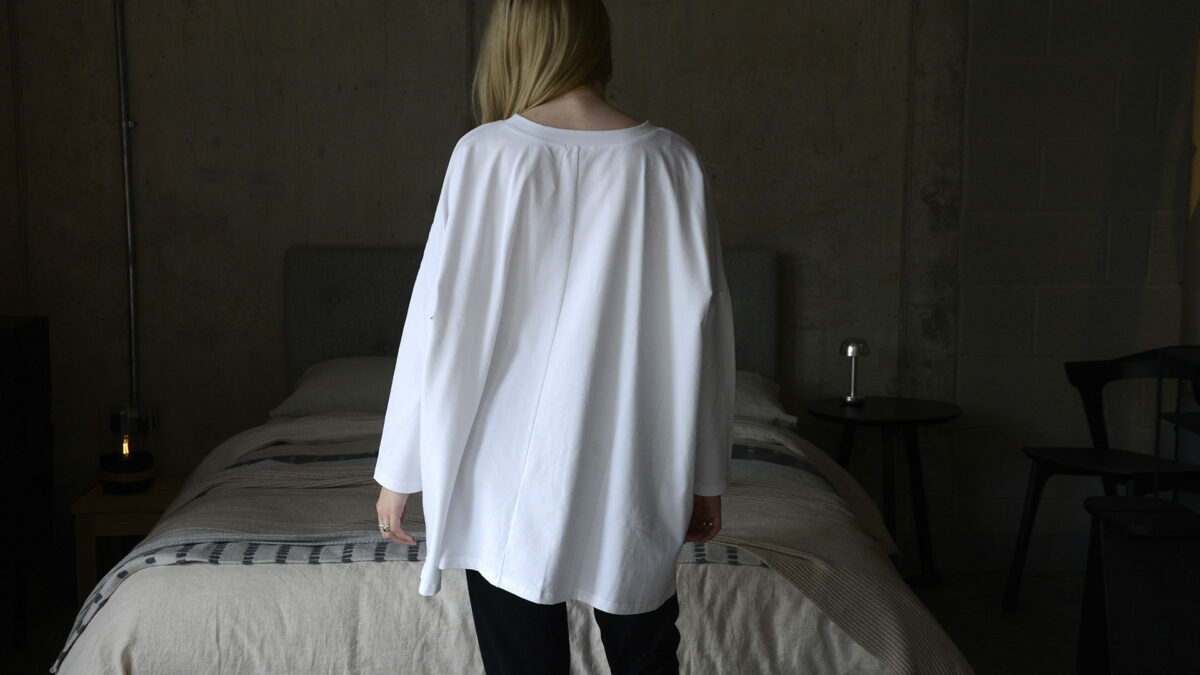 white relaxed top back view