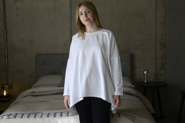 loose fit long sleeve white Tee shirt