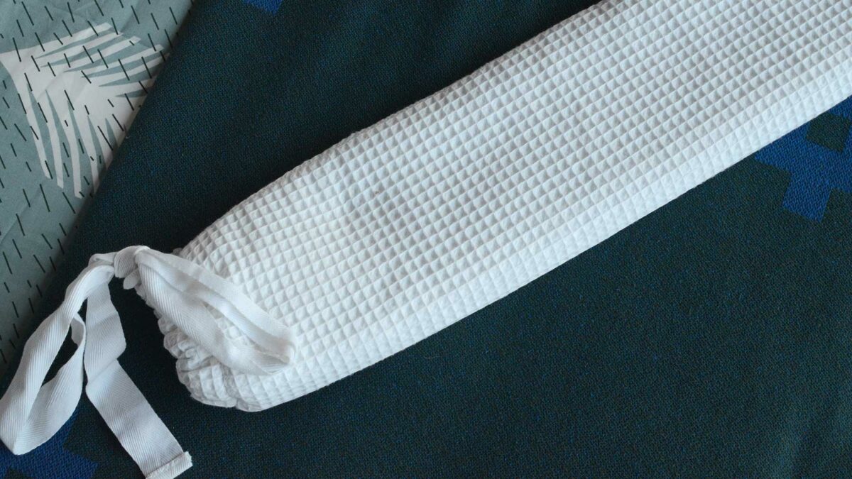 white-waffle-yuyu-hotwater-bottle-&-eye-mask