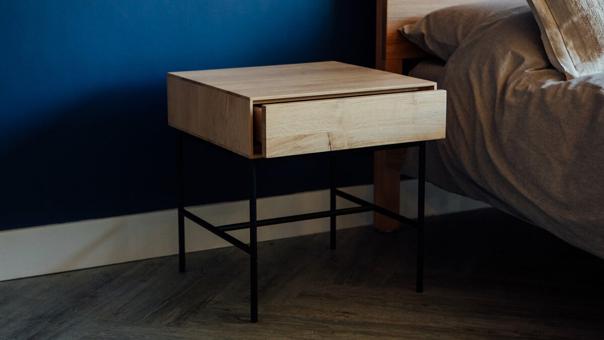 whitebird-bedside-drawer-table