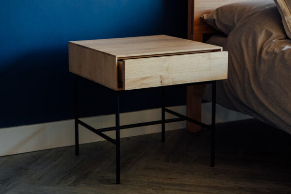 whitebird-bedside-drawer-table