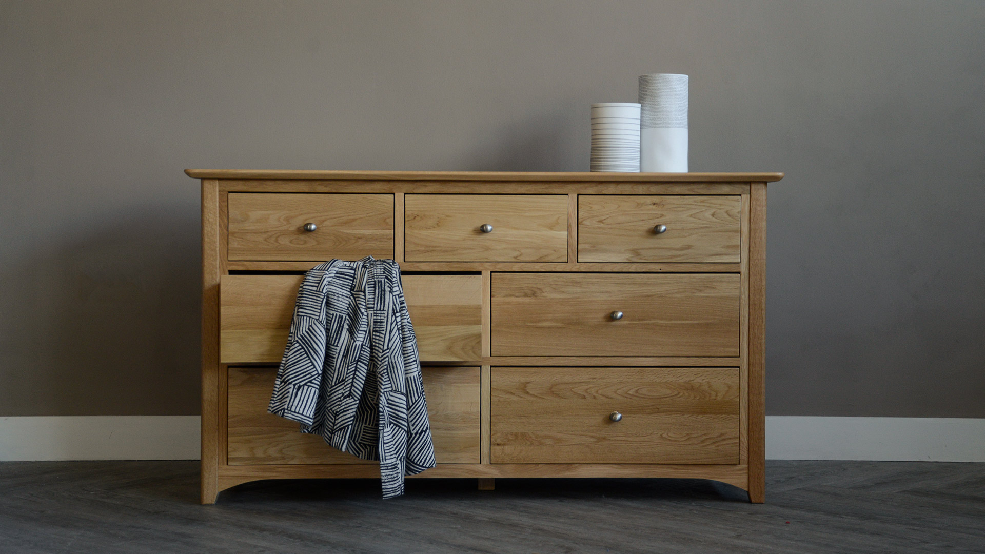 Classic Oak 7 Drawer Wide Chest