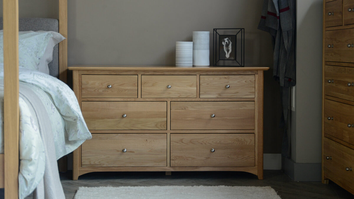 wide 7 drawer oak chest
