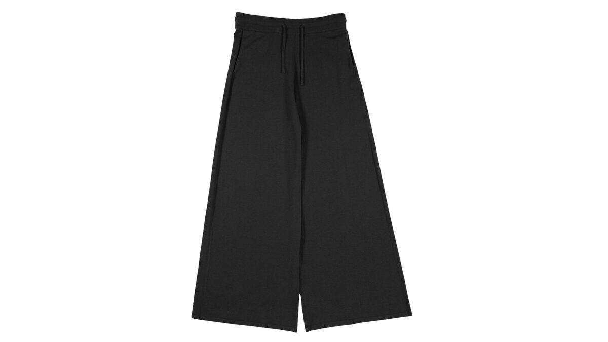 Comfy knitted wide leg trousers in black