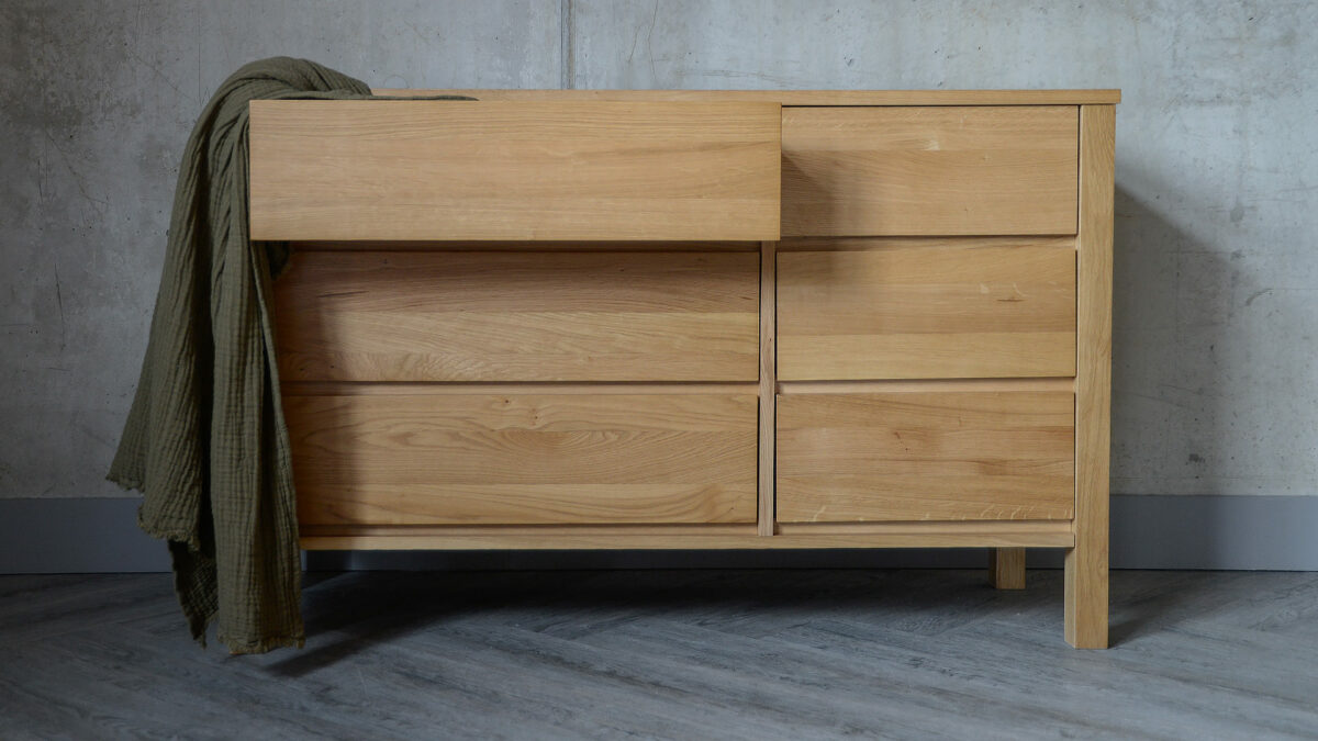 wide oak 6 drawer chest