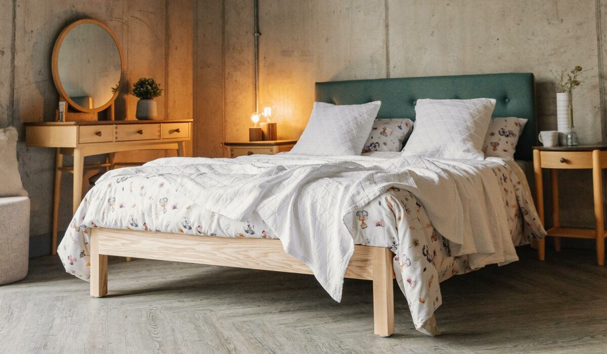 wildflower bedding set with ivory stockholm bedspread