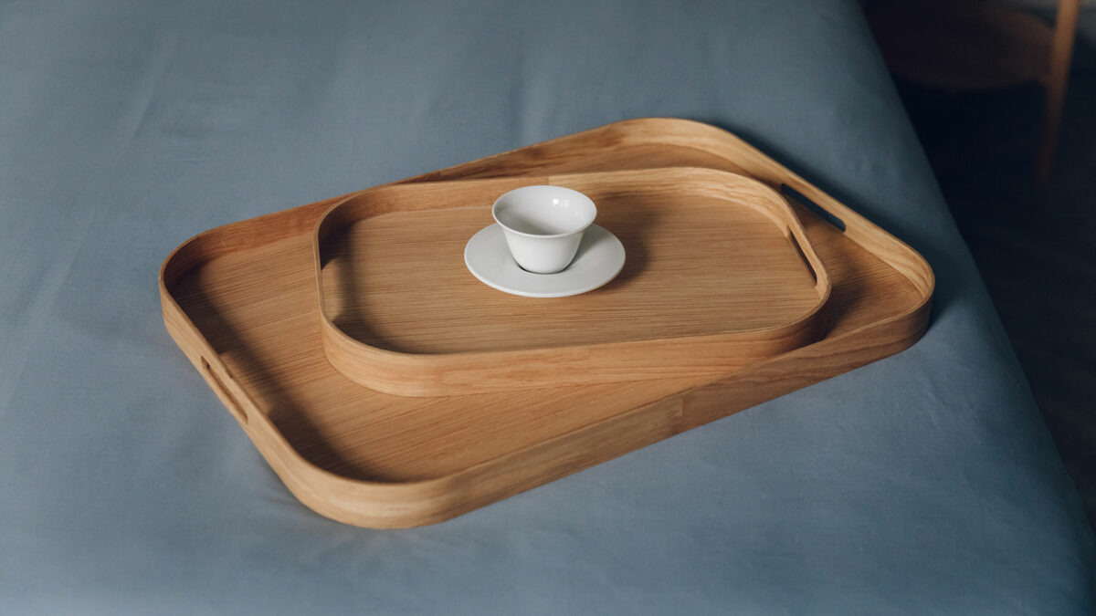 wireworks trays with handles in 2 sizes and in oak