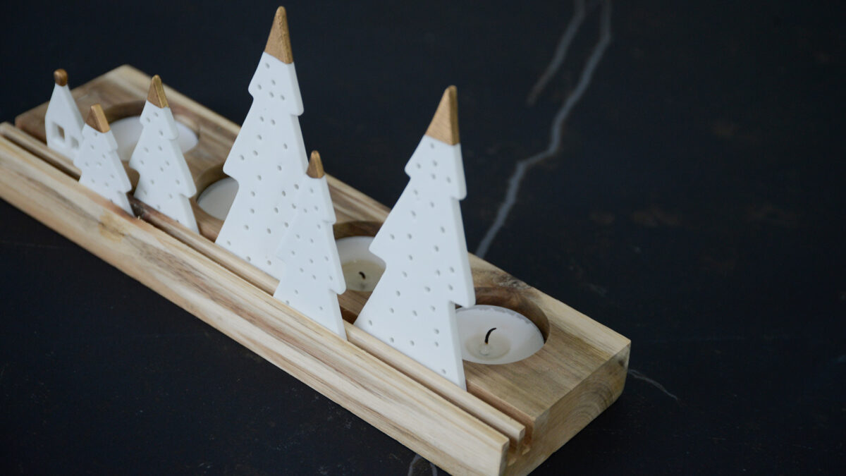 wood and porcelain xmas candle holder