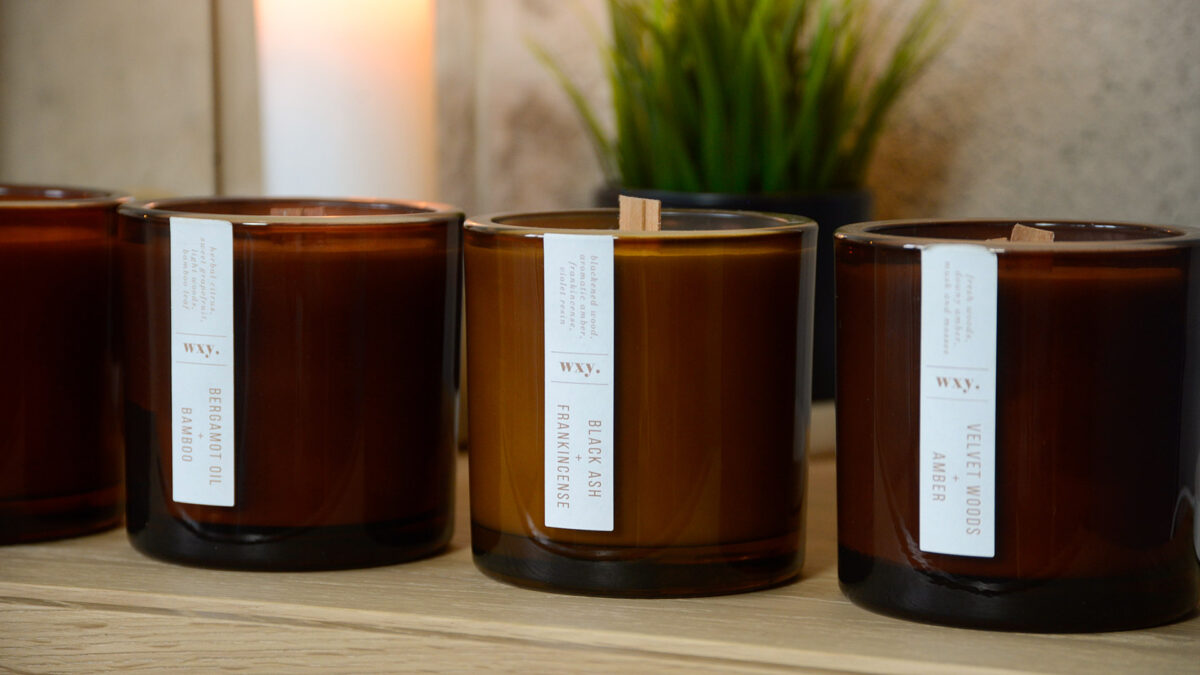 480g scented candles made from 100% plant based wax, paraben and palm oil free