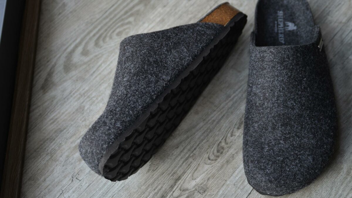 wool slipper with EVA sole 3