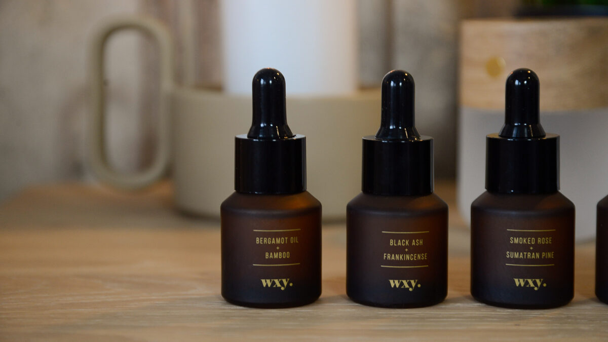 wxy black ash oil close up bottle