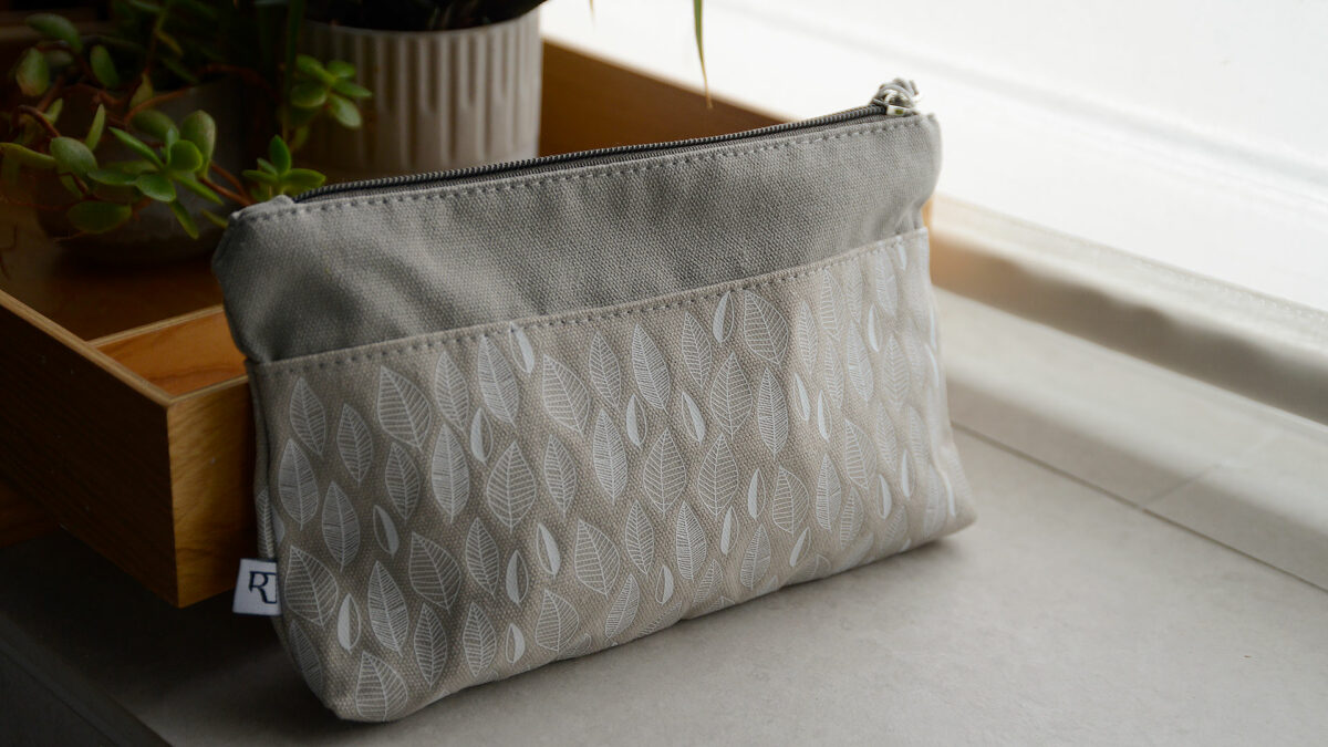 zip up cotton wash bag