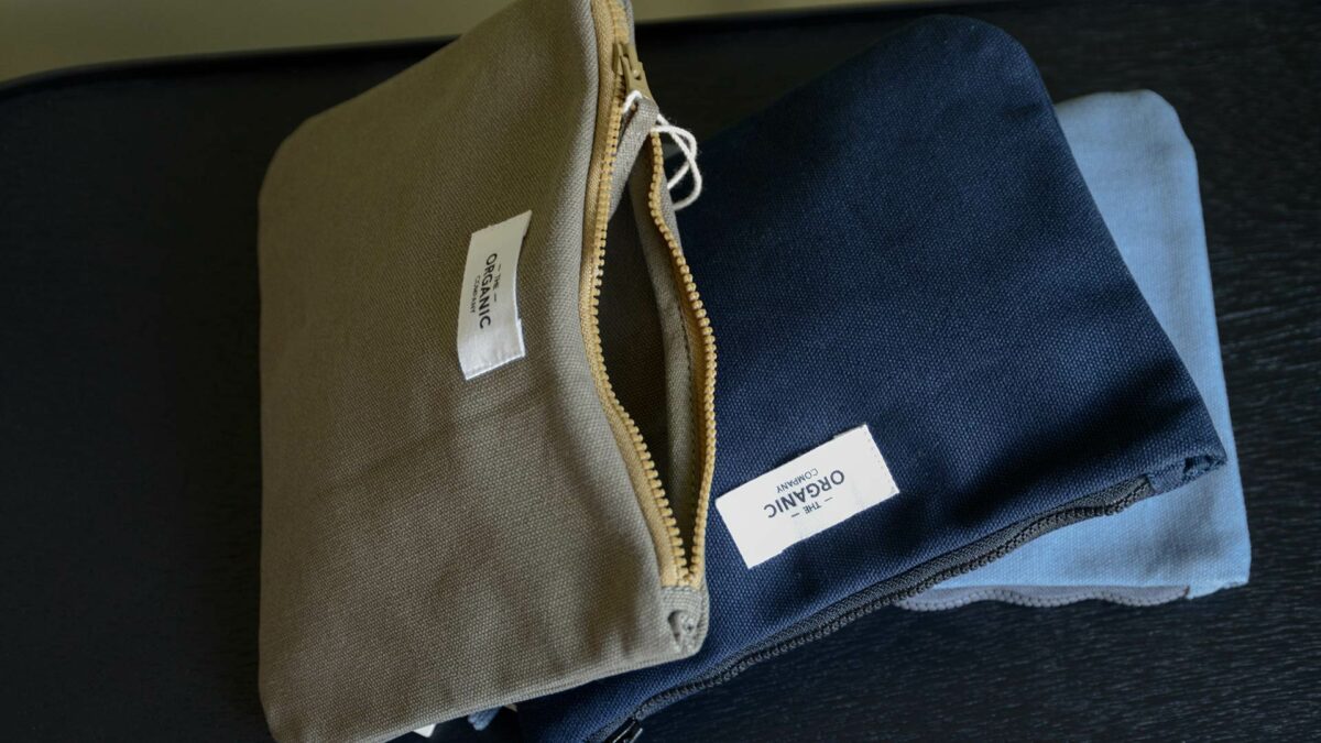 organic cotton zipped pouch