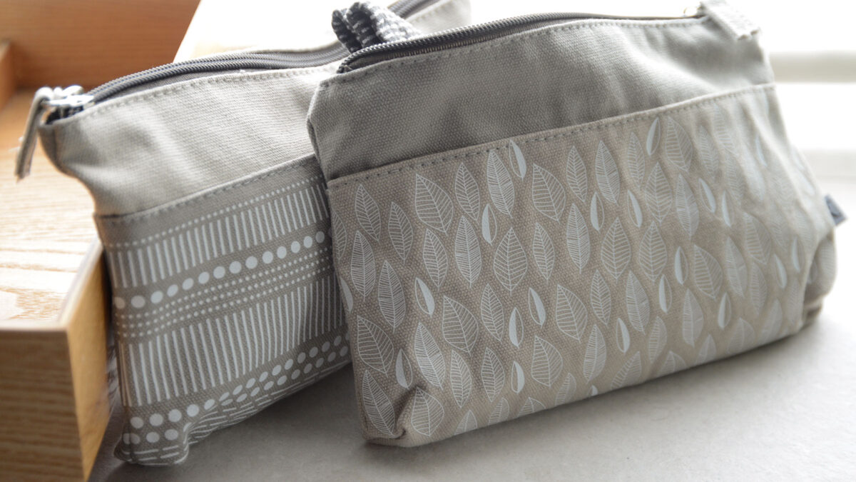zipped cotton pouches